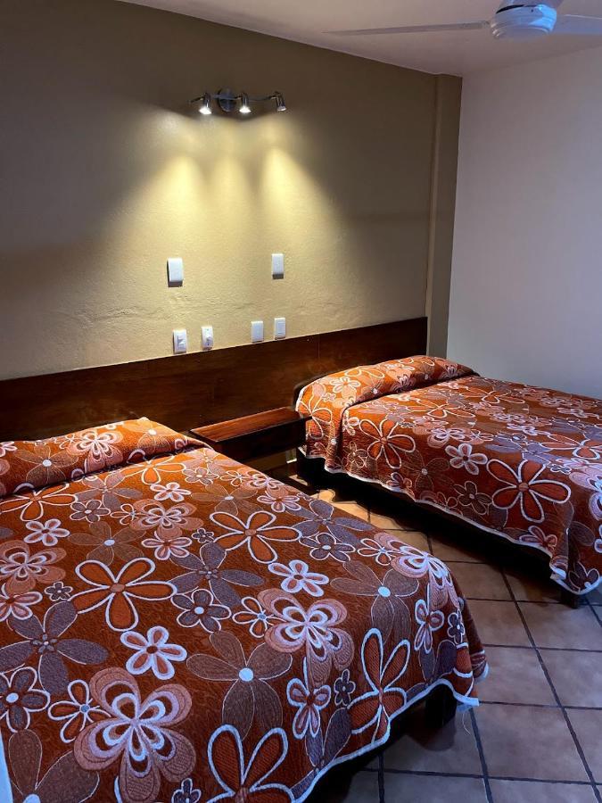 Habitación Doble Estándar con 2 camas grandes