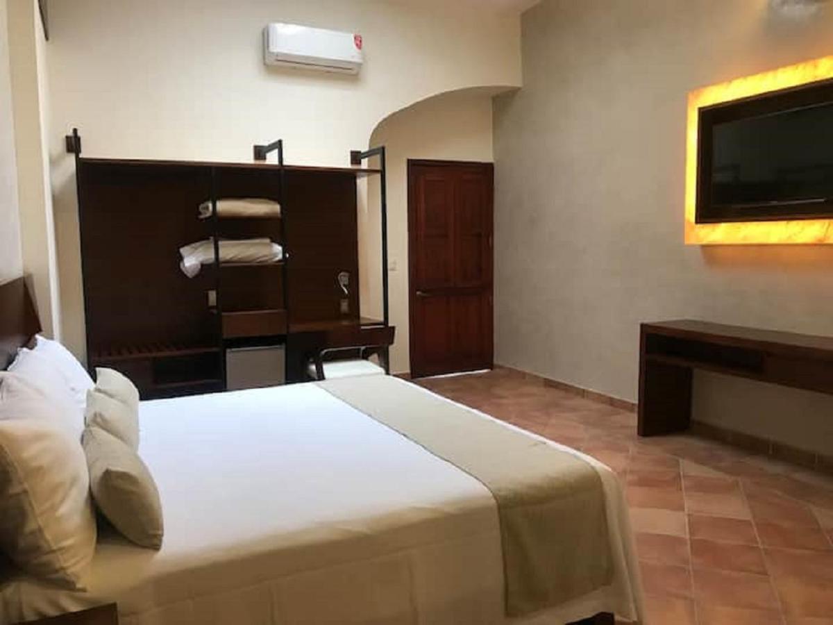 Suite con bañera de hidromasaje - Cama extragrande