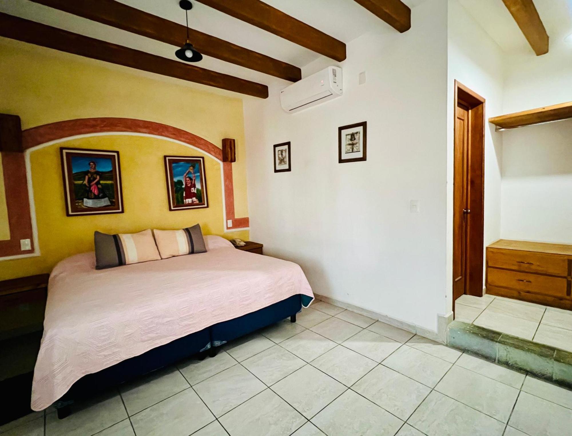 Deluxe Double Room,1550138788:JPEG