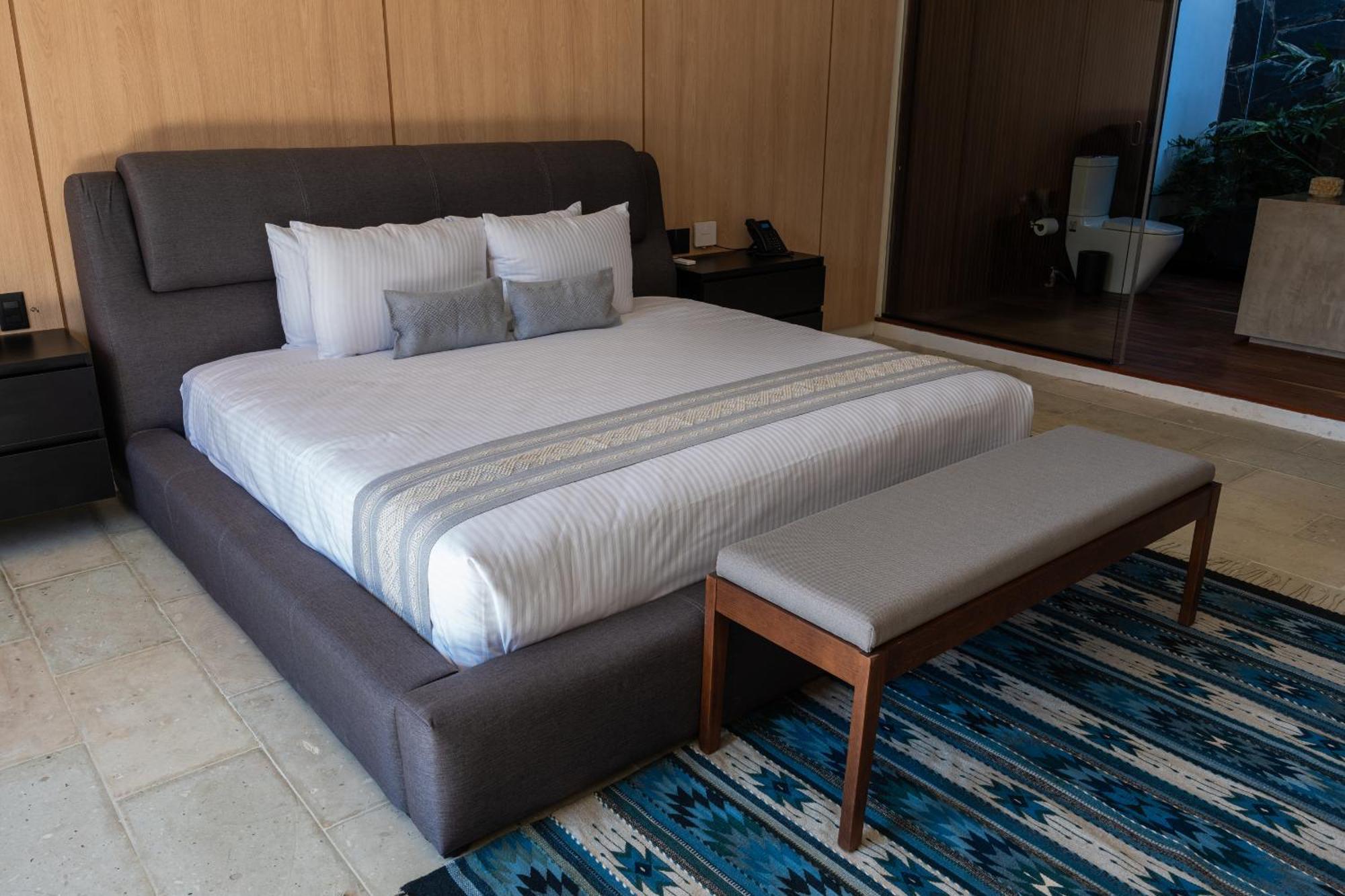 Suite with Terrace,1627718627:JPEG