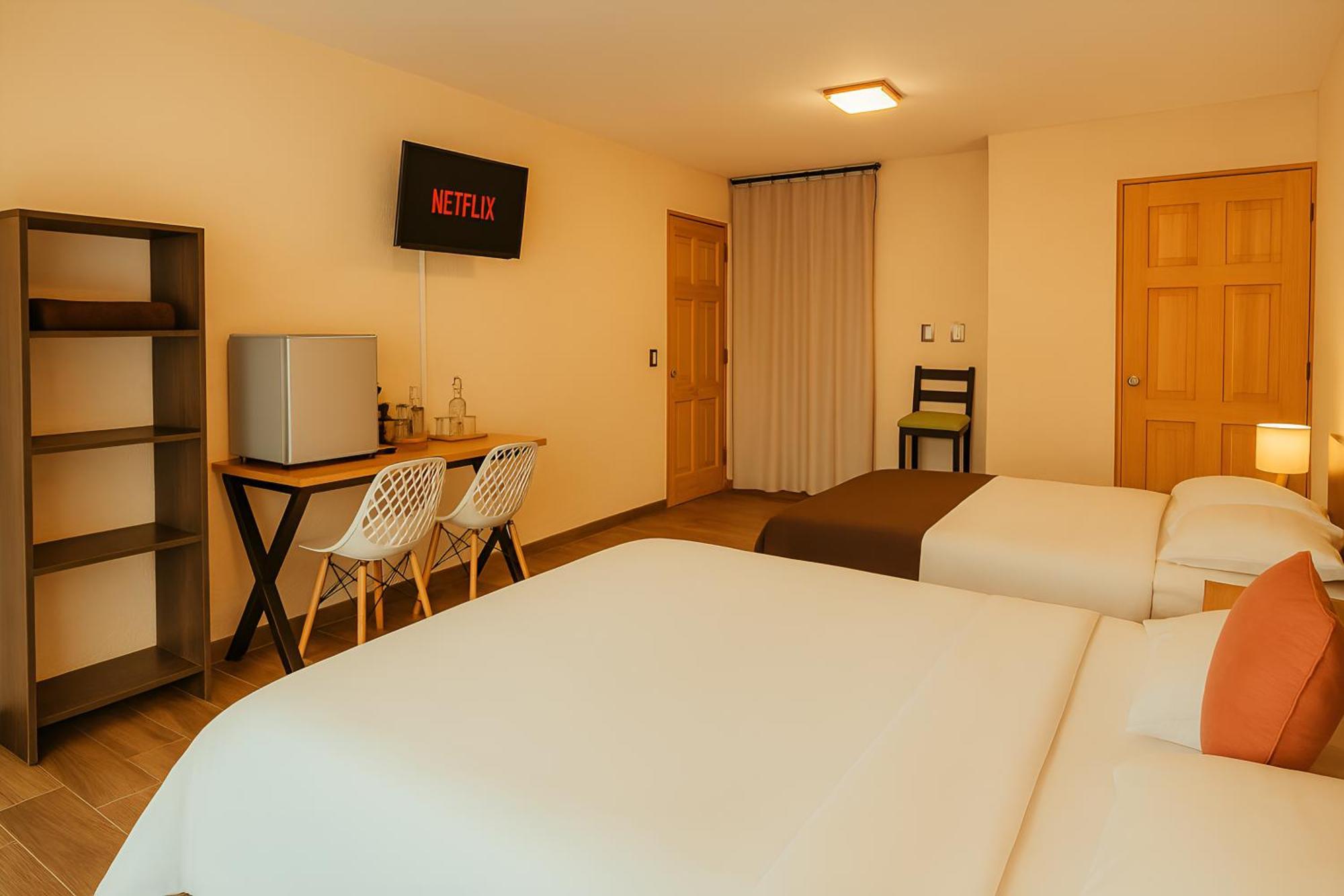 Deluxe Double Room with Extra Bed,1669920955:JPEG