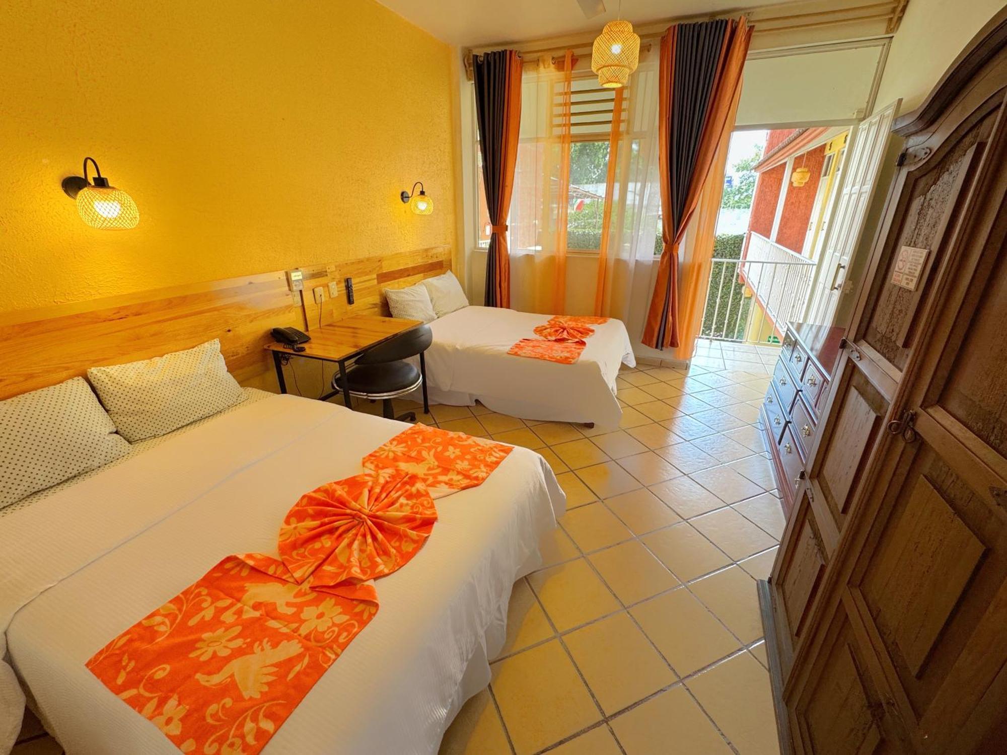 Twin Room,1731514380:JPEG