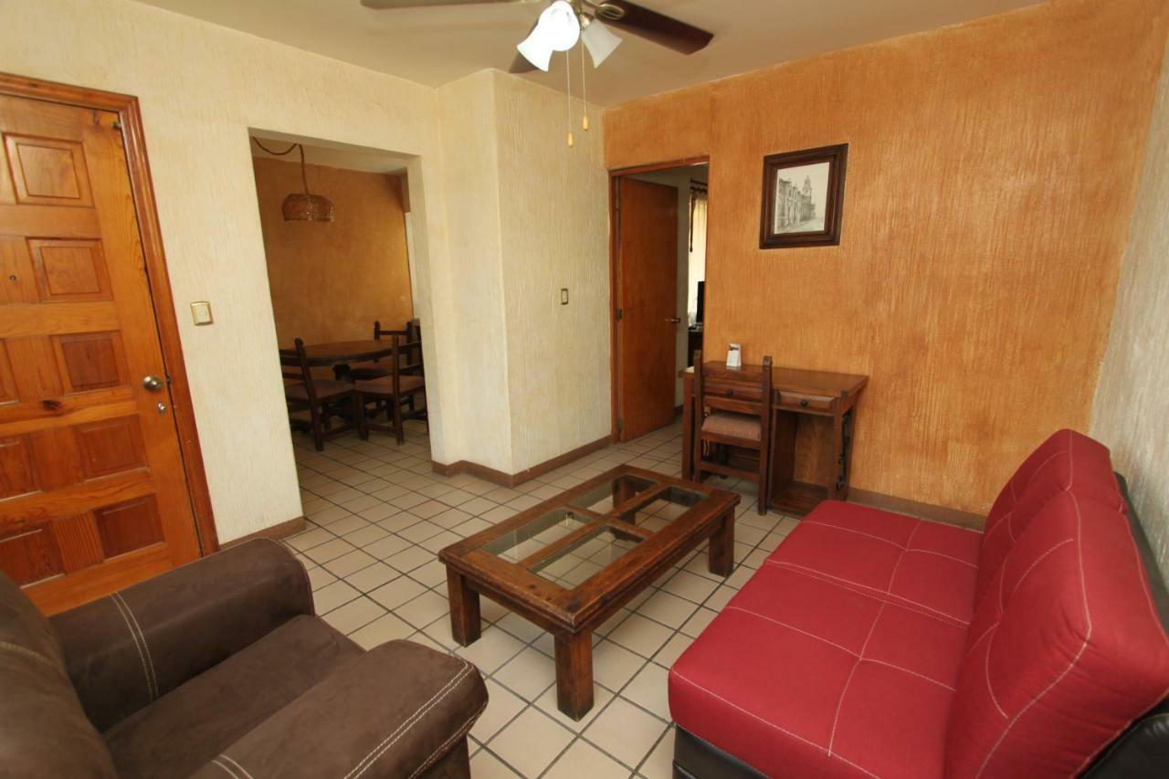 Standard Double Suite,781086066:JPEG