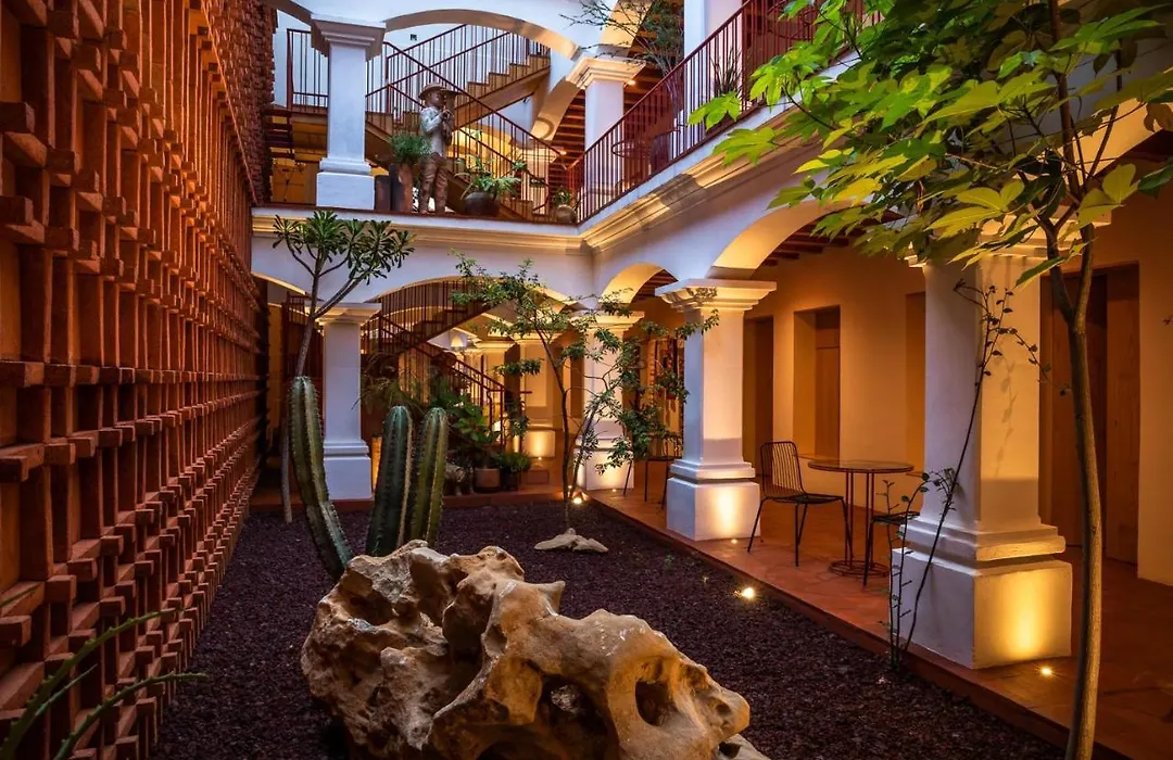 Hotel Ayook-1