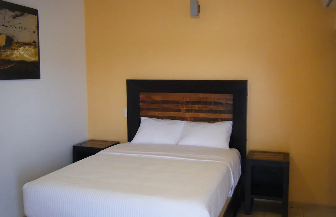 Happy Express Hotel-1