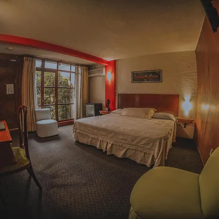 Hotel Q-2