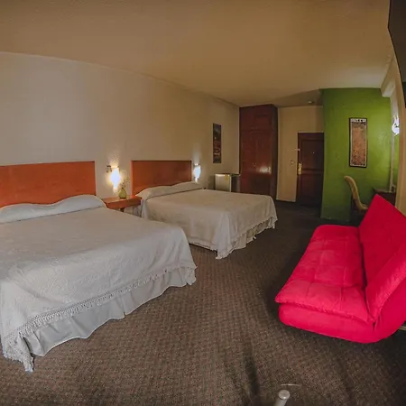 Hotel Q-3